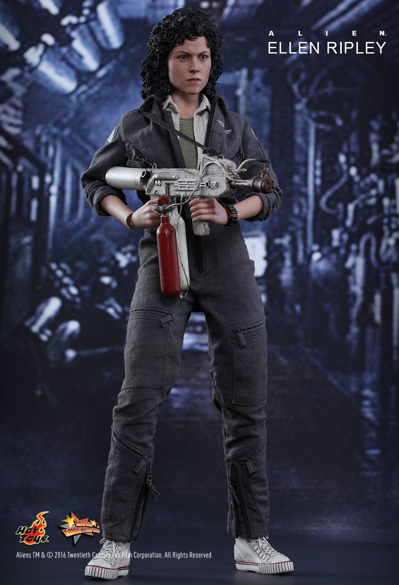Illustration for article titled Hot Toys Just Revealed the Ultimate Ellen Ripley Alien Figure
